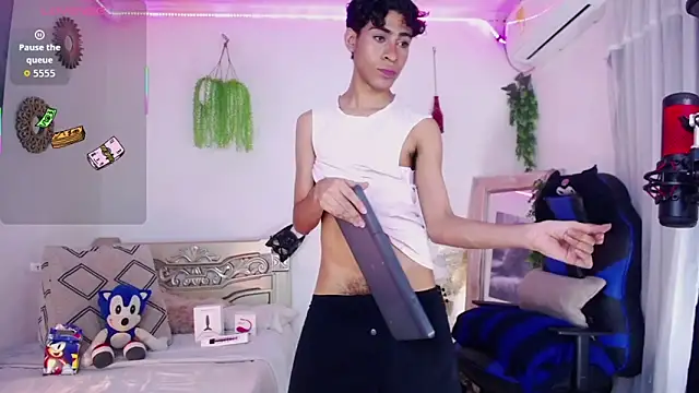 huge armound online show from 10, 4, 2026