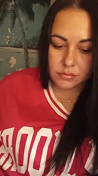 Snapshot of DaisyStreet chatting on 8, 10, 2025 DaisyStreet online show from 8, 10, 2025