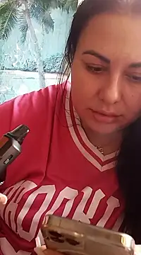 Snapshot of DaisyStreet chatting on 13, 10, 2025 DaisyStreet online show from 13, 10, 2025