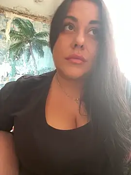 Snapshot of DaisyStreet chatting on 31, 10, 2025 DaisyStreet online show from 31, 10, 2025