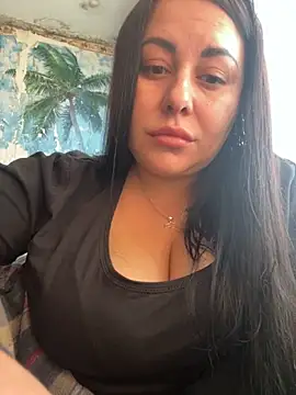 Snapshot of DaisyStreet chatting on 2, 11, 2025 DaisyStreet online show from 2, 11, 2025