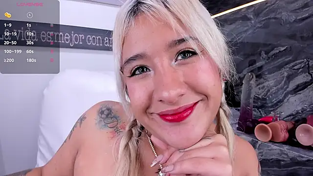 miss danika online show from 27, 12, 2024