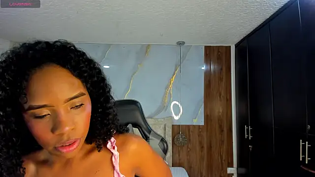 Snapshot of lia_16 chatting on 17, 4, 2026 lia 16 online show from 17, 4, 2026