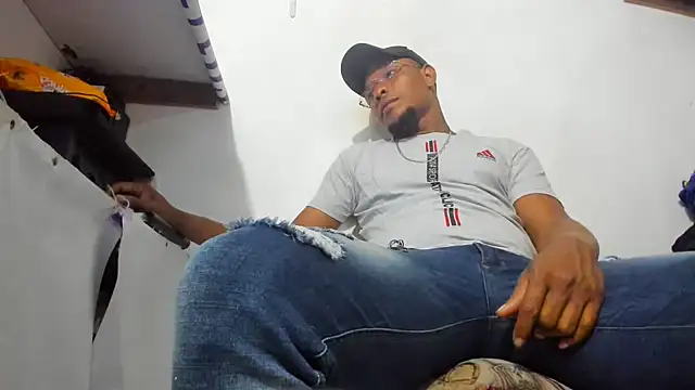 hugo3918  online show from 22, 11, 2025