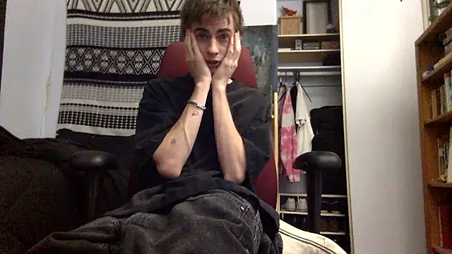 Snapshot of spicylaboi chatting on 8, 1, 2026 spicylaboi online show from 8, 1, 2026