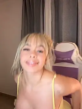 Alison Diaz17 online show from 13, 9, 2025