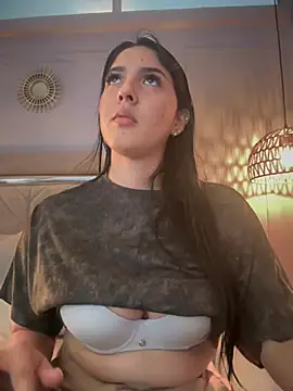 MarianaBenz online show from 14, 1, 2025