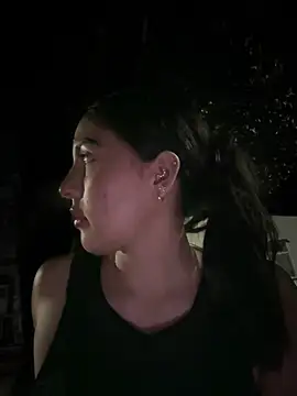 MarianaBenz online show from 15, 2, 2025