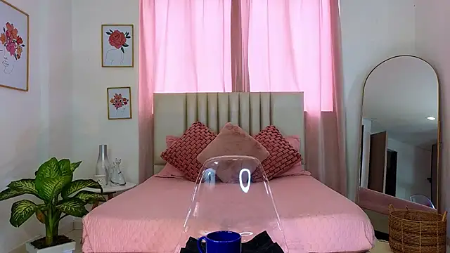 KristennBlue online show from 14, 12, 2024