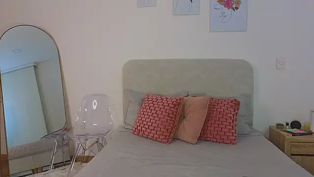 Snapshot of KristennBlue chatting on 20, 2, 2026 KristennBlue online show from 20, 2, 2026