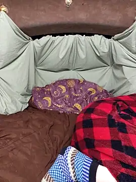 Snapshot of shadow199393 chatting on 4, 3, 2026 shadow199393 online show from 4, 3, 2026