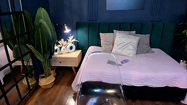 taylor bennet online show from 11, 2, 2025