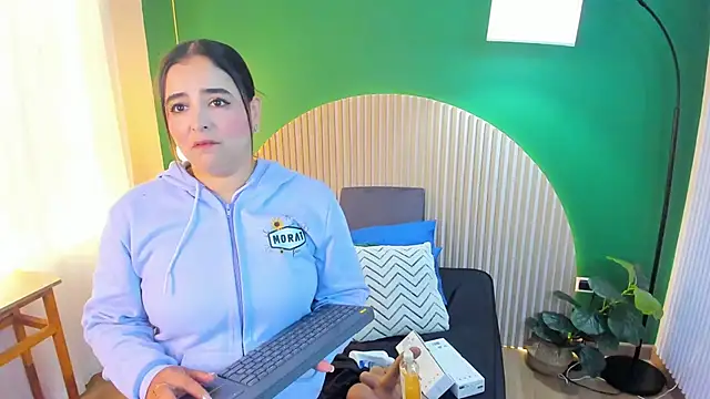 taylor bennet online show from 26, 9, 2025