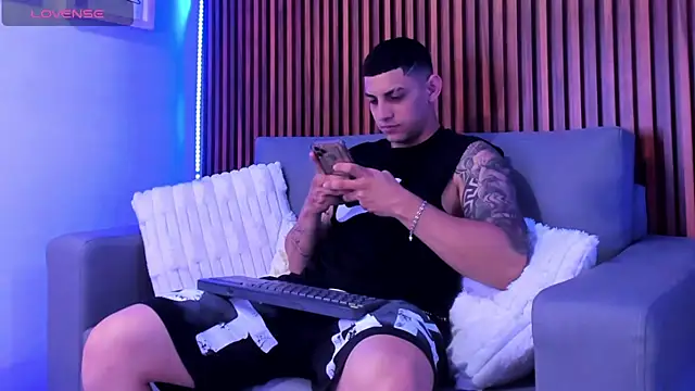 Alex cute77 online show from 30, 4, 2026