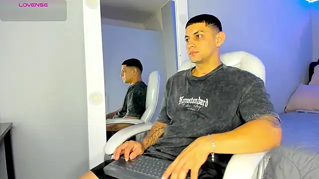 Alex cute77 online show from 25, 6, 2026