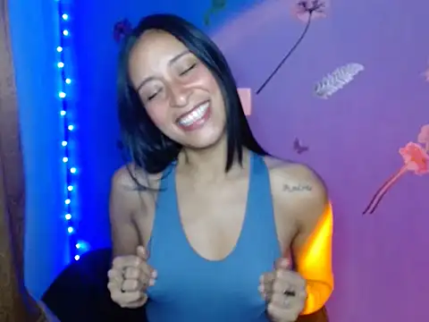 Snapshot of Michelle-Smith- chatting on 11, 11, 2025 Michelle-Smith- online show from 11, 11, 2025