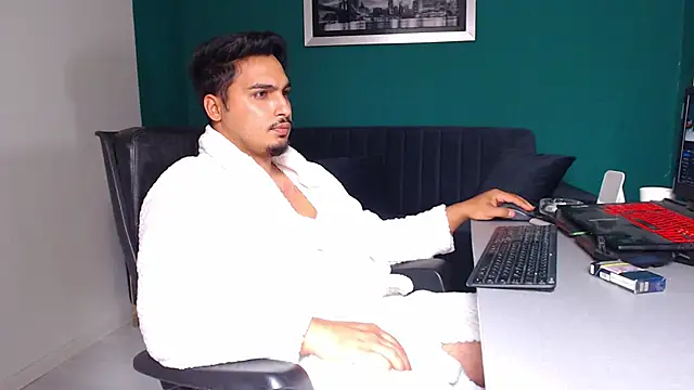 Snapshot of ZenoBaro1 chatting on 5, 2, 2025 ZenoBaro1 online show from 5, 2, 2025