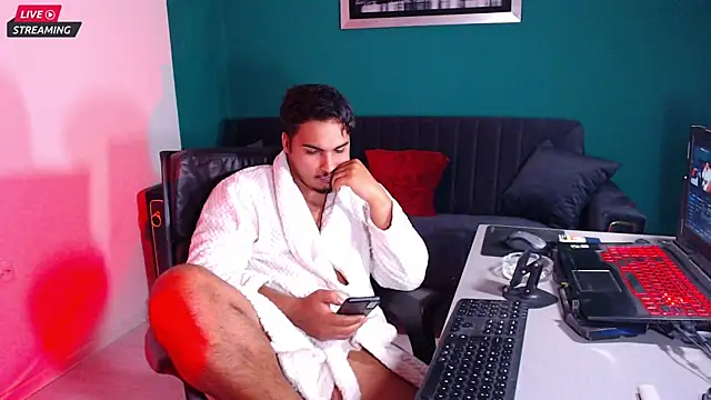 Snapshot of ZenoBaro1 chatting on 6, 2, 2025 ZenoBaro1 online show from 6, 2, 2025