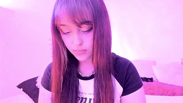 Gloomydoll online show from 17, 12, 2025