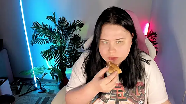 Akemi BBW online show from 4, 12, 2024