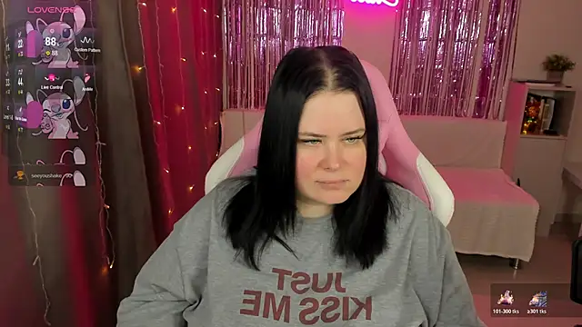Snapshot of Akemi_BBW chatting on 1, 5, 2026 Akemi BBW online show from 1, 5, 2026
