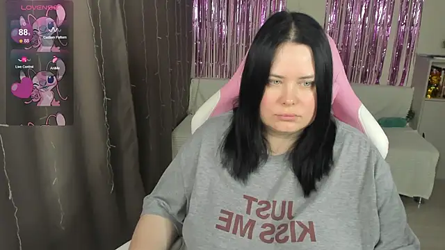 Snapshot of Akemi_BBW chatting on 13, 5, 2026 Akemi BBW online show from 13, 5, 2026
