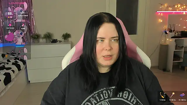 Snapshot of Akemi_BBW chatting on 3, 6, 2026 Akemi BBW online show from 3, 6, 2026