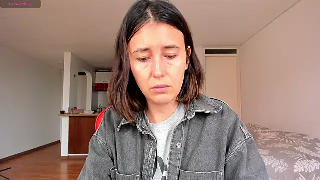 zoe jeane beker online show from 5, 12, 2024