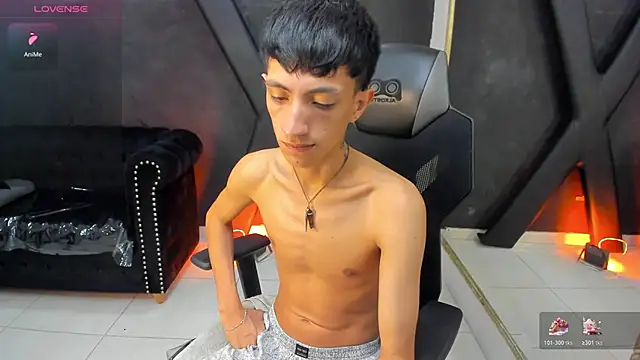 Snapshot of DereckCooperr chatting on 7, 11, 2025 DereckCooperr online show from 7, 11, 2025