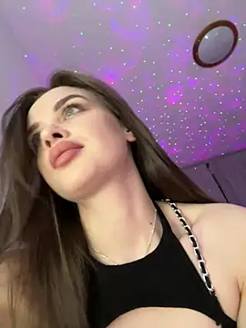 KristenSayles online show from 4, 3, 2025