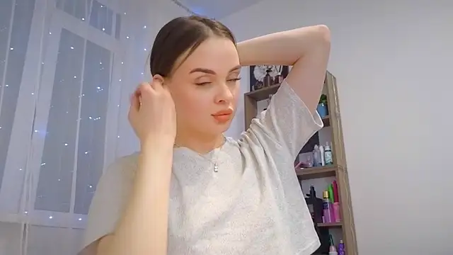 KristenSayles online show from 15, 3, 2025