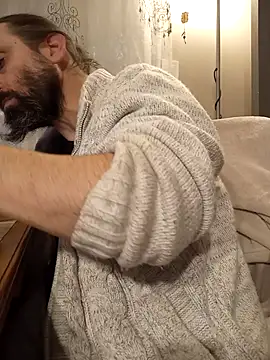 Snapshot of teekoine1 chatting on 24, 10, 2025 teekoine1 online show from 24, 10, 2025