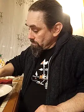 Snapshot of teekoine1 chatting on 16, 12, 2025 teekoine1 online show from 16, 12, 2025