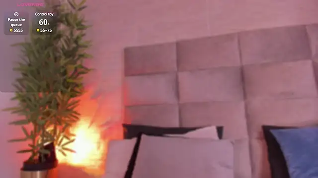 mia crawford online show from 31, 1, 2025