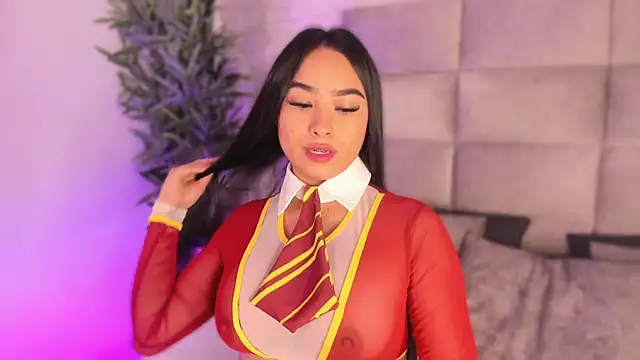 mia crawford online show from 8, 11, 2025