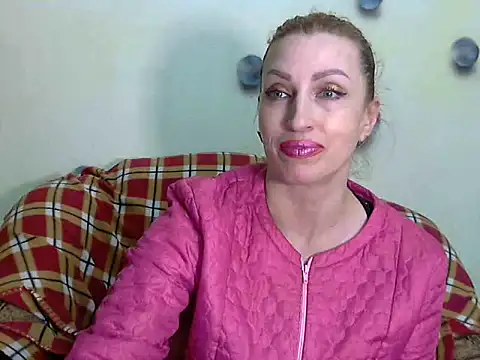 Snapshot of Jillian_Pattie chatting on 5, 3, 2025 Jillian Pattie online show from 5, 3, 2025