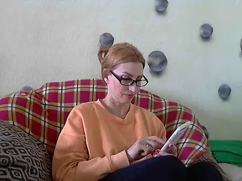 Snapshot of Jillian_Pattie chatting on 12, 3, 2025 Jillian Pattie online show from 12, 3, 2025