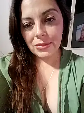 Snapshot of seherlatin chatting on 23, 1, 2025 seherlatin online show from 23, 1, 2025