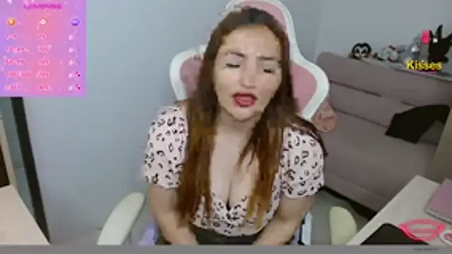 EVA GRAYS online show from 25, 2, 2026