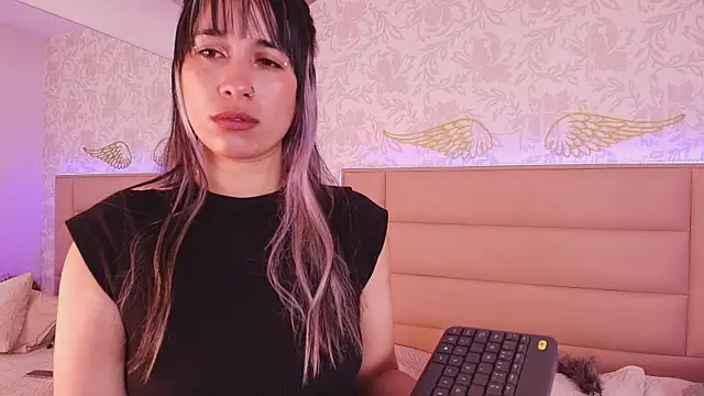 Snapshot of monserrat_towers chatting on 30, 11, 2025 monserrat towers online show from 30, 11, 2025