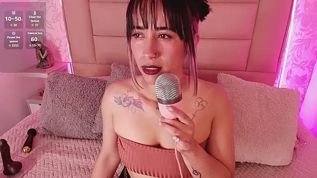 Snapshot of monserrat_towers chatting on 17, 3, 2026 monserrat towers online show from 17, 3, 2026