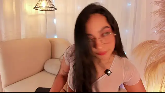 Snapshot of anniesweet02 chatting on 30, 9, 2025 anniesweet02 online show from 30, 9, 2025