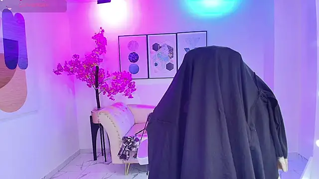 Snapshot of Isa_reel chatting on 3, 10, 2025 Isa reel online show from 3, 10, 2025