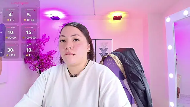 Snapshot of Isa_reel chatting on 19, 11, 2025 Isa reel online show from 19, 11, 2025