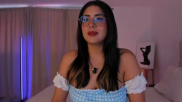 tina olsen07 online show from 15, 9, 2025