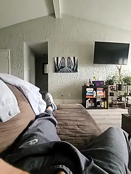 Snapshot of Cemg chatting on 9, 11, 2025 Cemg online show from 9, 11, 2025