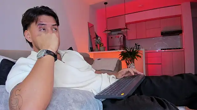 Chriskyle  online show from 1, 2, 2026