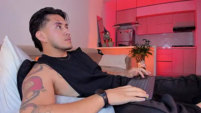 Chriskyle  online show from 4, 2, 2026