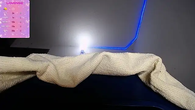 xairaruiz  online show from 19, 1, 2025