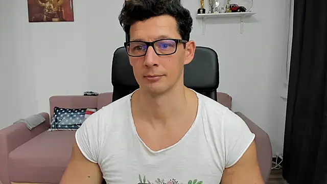 Snapshot of BrutusK08 chatting on 8, 1, 2025 BrutusK08 online show from 8, 1, 2025